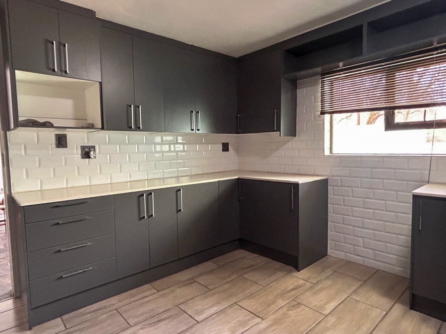 4 Bedroom Property for Sale in Lindequesdrif North West